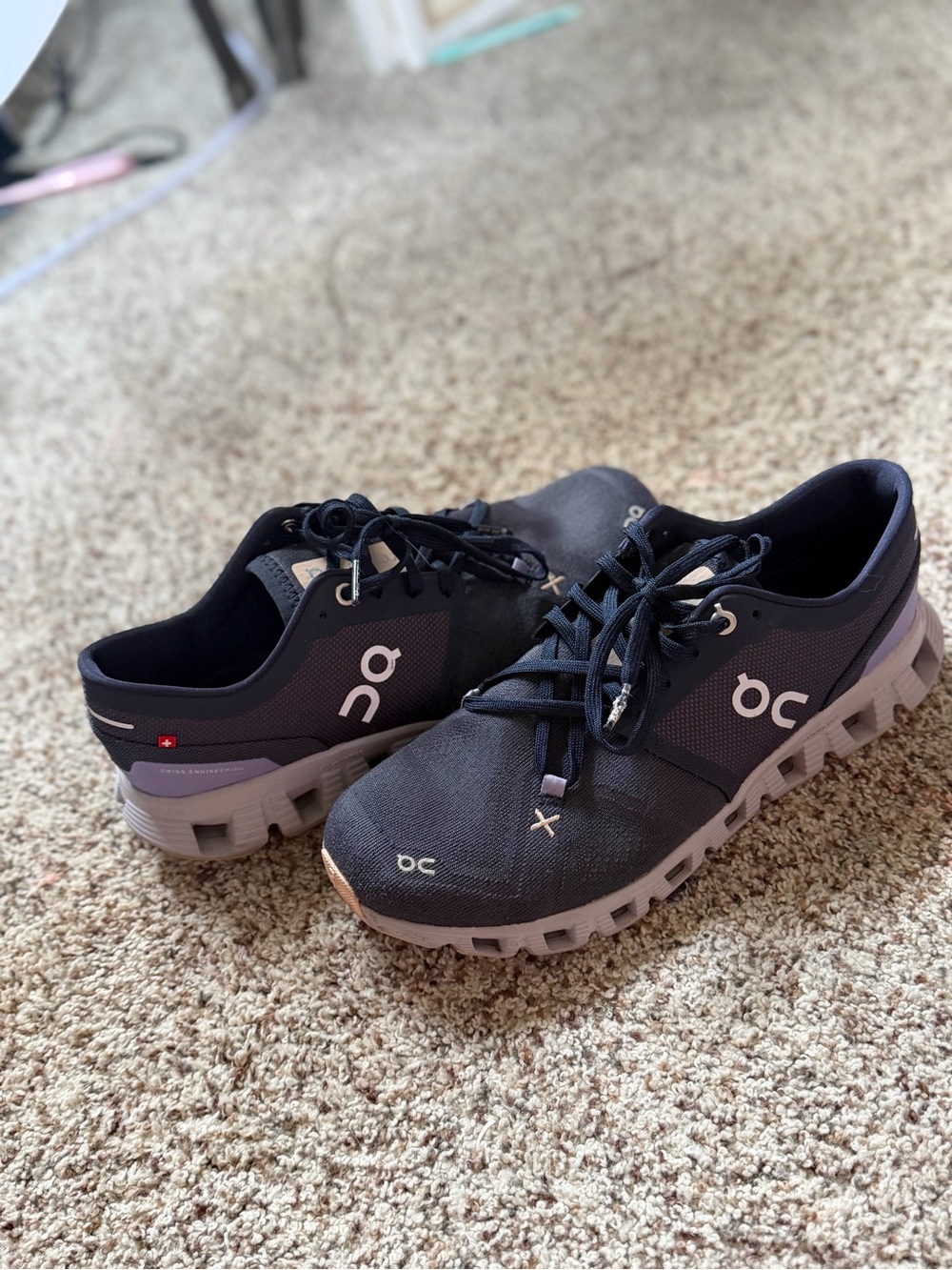 On Running Women's Navy with gray and purple size US8.5